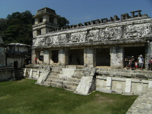 Palenque, Innenhof im Palastgebäude