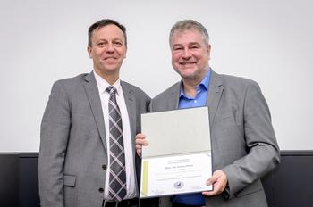 Klaus Mühlhahn und Stefan Rinke bei der Verleihung des DRS-Award for Excellent Supervision