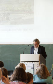 Guillermo Zermeño spricht auf dem Eröffnungsfest des Internationalen Graduiertenkollegs "Zwischen Räumen" am 15. Juli 2010