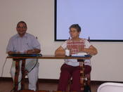 Panel zum Thema Religionen in Nicaragua, mit dem Soziologen Manuel Ortega und der Befreiungstheologin Michelle Najlis