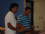 Workshop über Geschichte und Gebrauch traditioneller guanacastekischer Musikinstrumente mit Raciel Azevedo, Musikwissenschaftler und stellvertretender Direktor der UCR Guanacaste